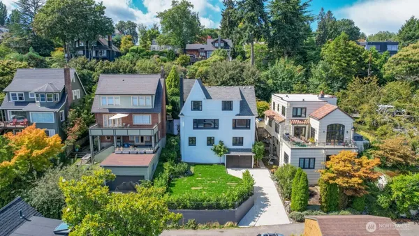 $5,900 | 732 36th Avenue, Seattle, WA 98122