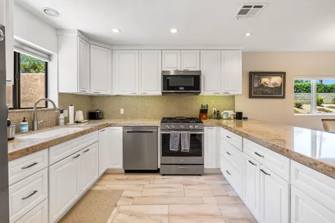 $411,900 | 130 Willow Lake Drive, Palm Desert, CA 92260