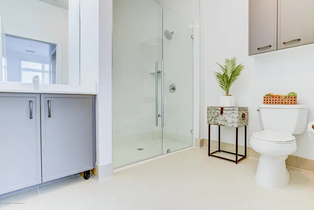 $5,300 | 55 West Front Street, Unit 301, Red Bank, NJ 07701