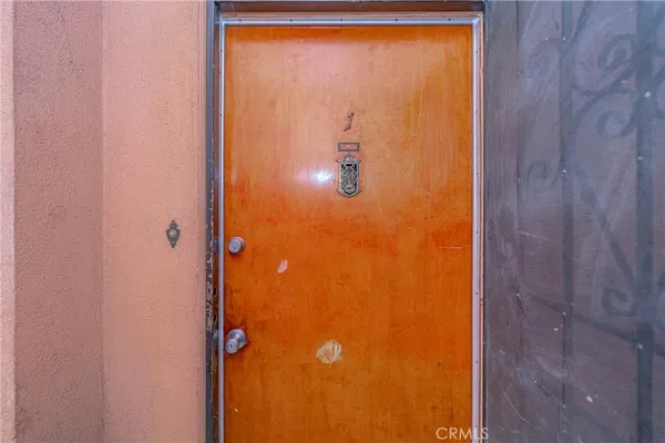 $2,800 | 325 Cedar Avenue, Long Beach, CA 90802