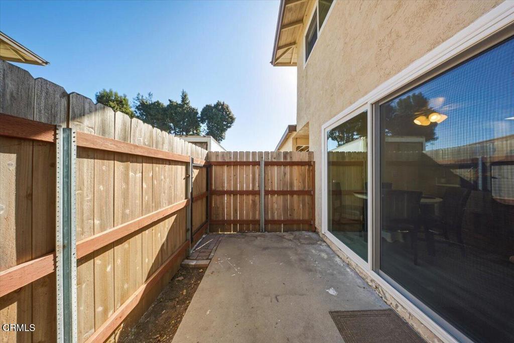 1036 Cheyenne Way Oxnard, CA 93033 - Photo 12 of 20