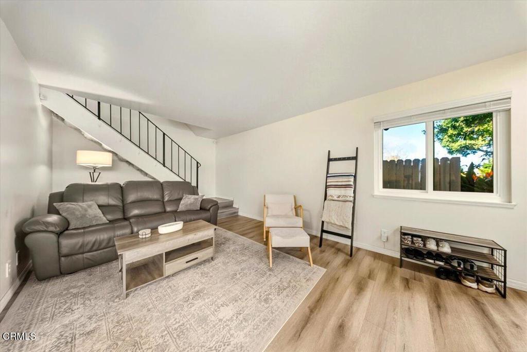 1036 Cheyenne Way Oxnard, CA 93033 - Photo 6 of 20