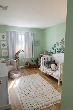 $589,000 | 88 East Valley Stream Boulevard, Unit 9, Valley Stream, NY 11580
