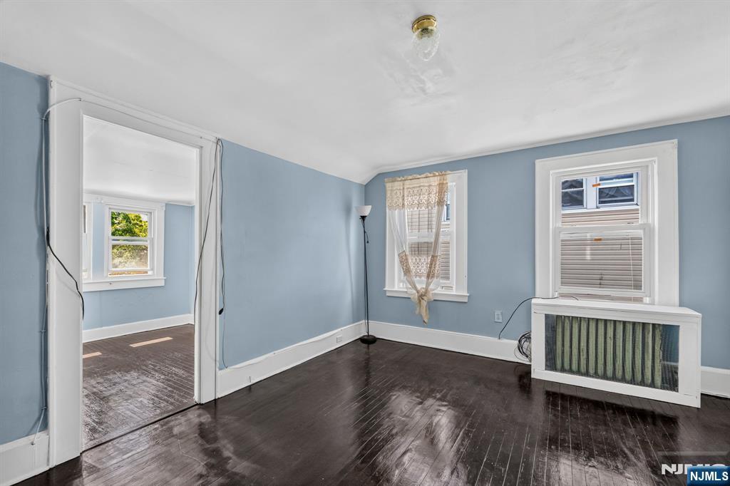 41 Berkeley Place Bloomfield, NJ 07003 - Photo 16 of 30