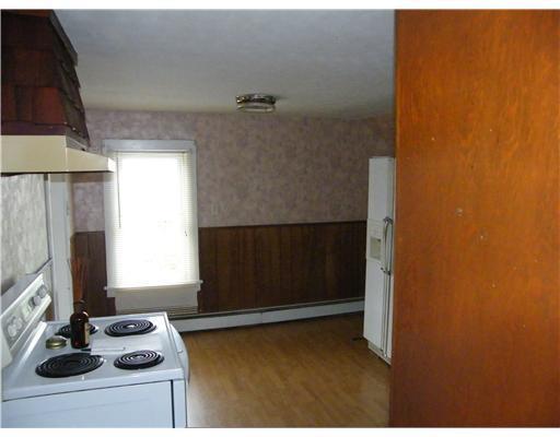 39 High Street Biddeford, ME 04005 - Photo 14 of 16 Kitchen. 2nd floor unit