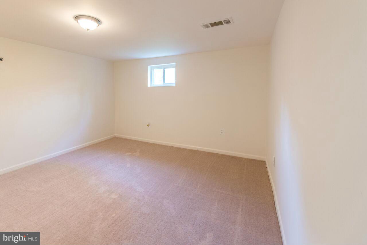 8810 Crandall Road Lanham, MD 20706 - Photo 21 of 30 Bedroom