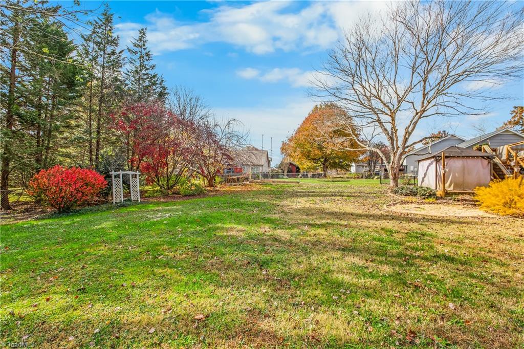 7270 Franklin Road Lewisville, NC 27023 - Photo 33 of 46