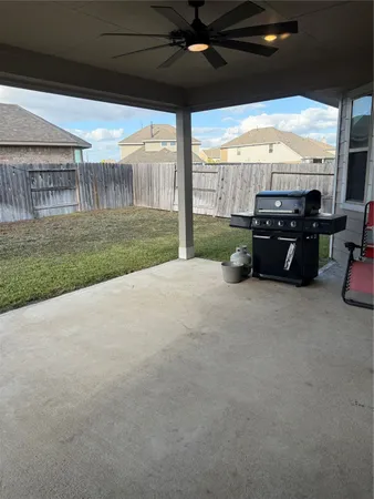 $3,000 | 1617 Darwin Cedar Drive, Rosharon, TX 77583
