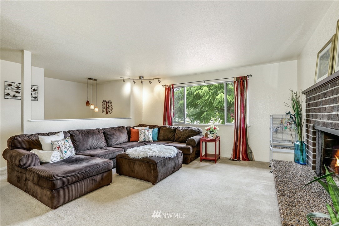 4710 237th Place Southeast Bothell, WA 98021 - Photo 5 of 30