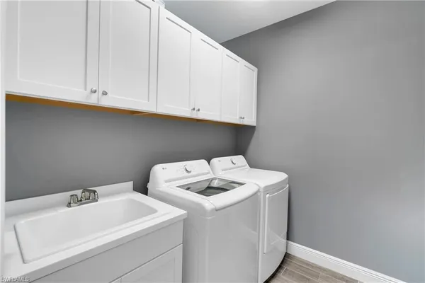 $669,999 | 11509 Grey Egret Circle, Fort Myers, FL 33966