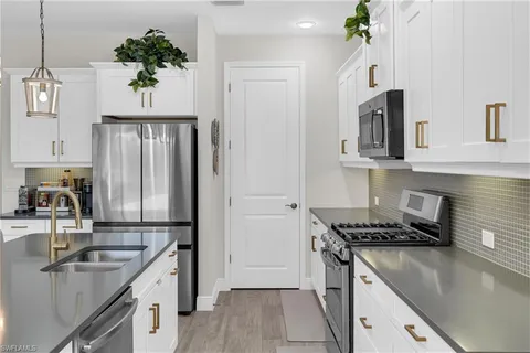 $669,999 | 11509 Grey Egret Circle, Fort Myers, FL 33966