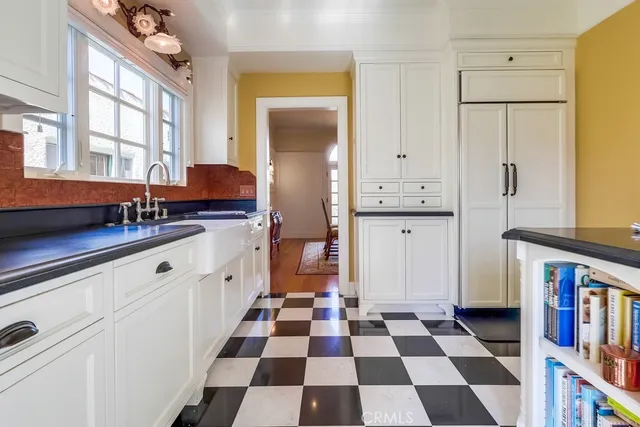 $1,325,000 | 1239 South Patton Avenue, San Pedro, CA 90731