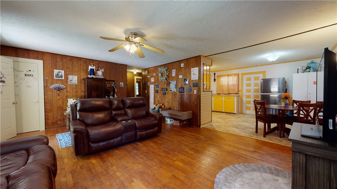 611 5 Forks Road Liberty, SC 29657 - Photo 5 of 17