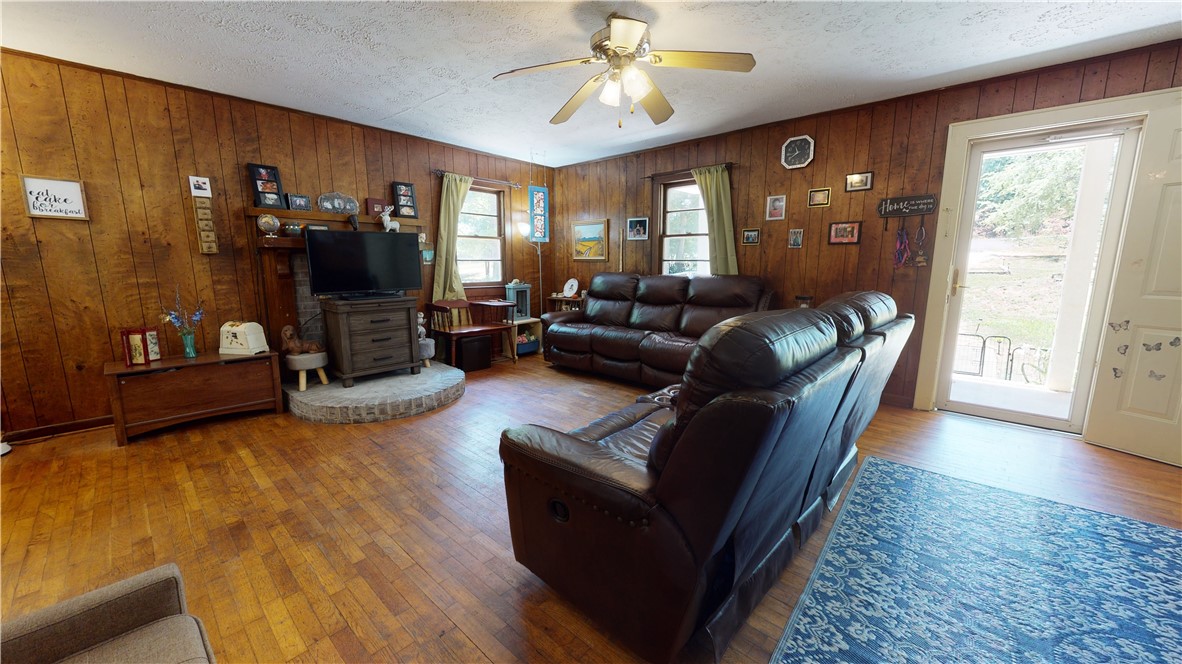 611 5 Forks Road Liberty, SC 29657 - Photo 6 of 17