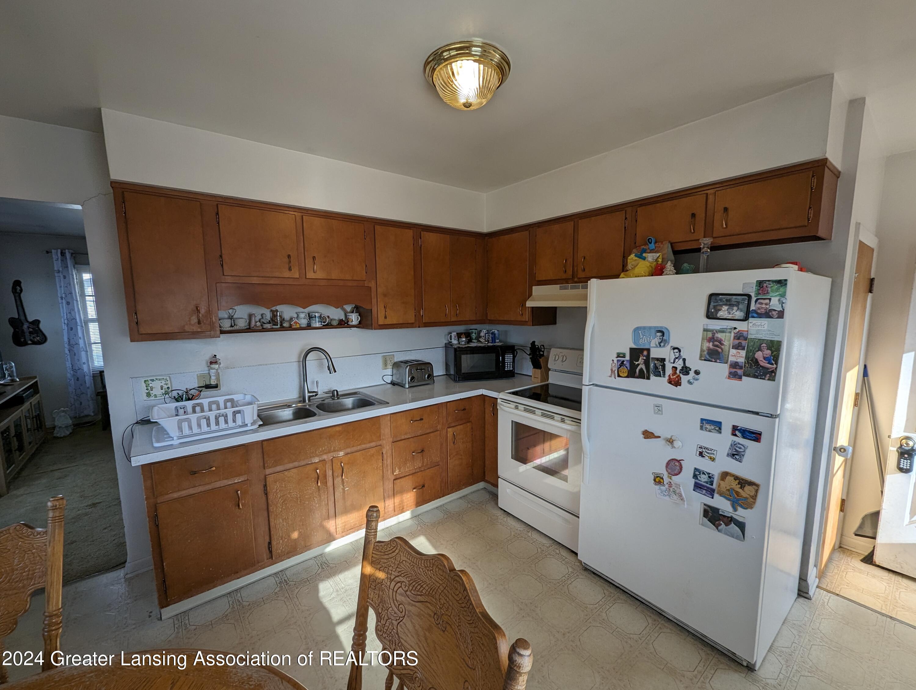 947 Riverside Drive Portland, MI 48875 - Photo 5 of 25 PXL_20240222_202712174