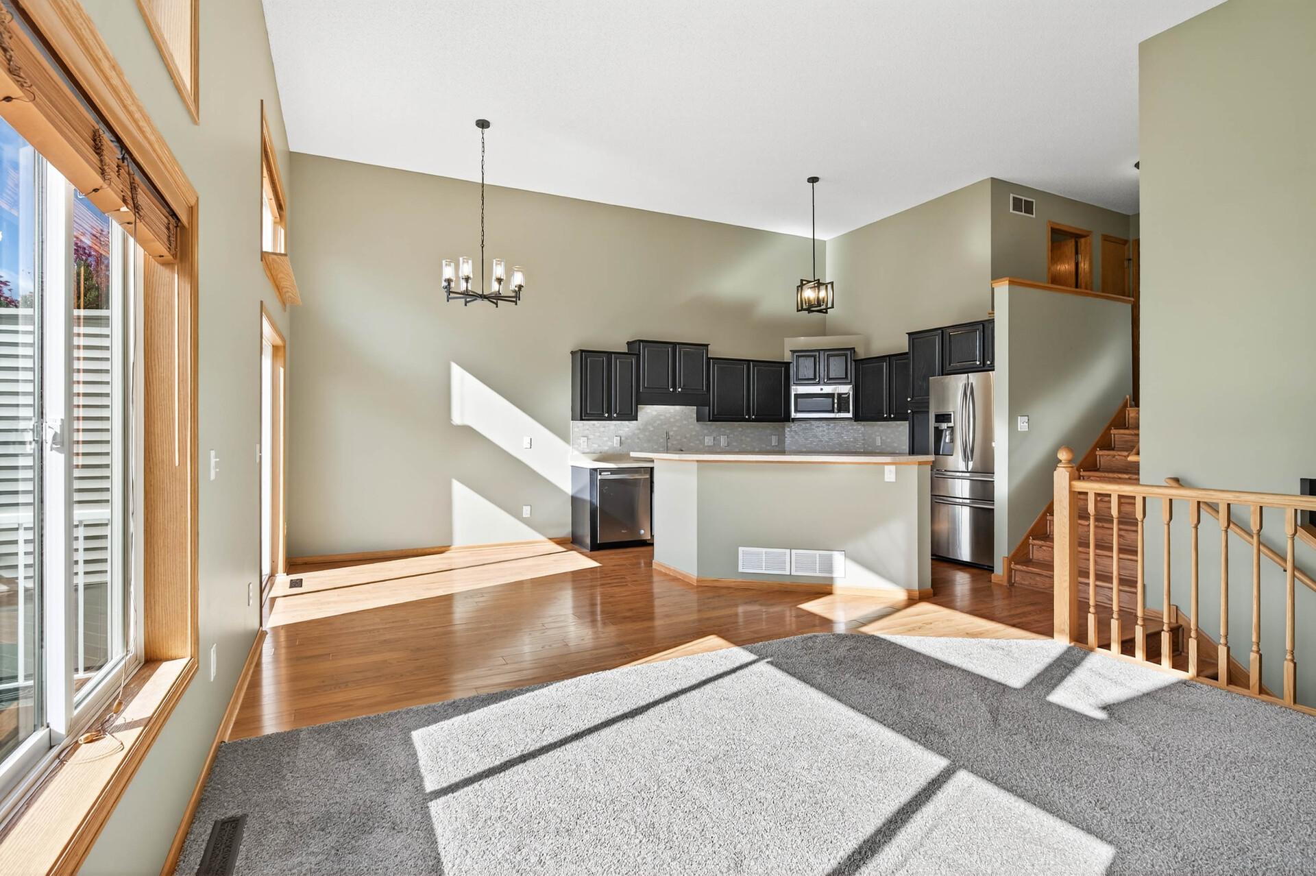 18851 Inca Avenue Lakeville, MN 55044 - Photo 2 of 24