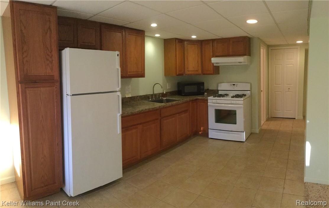 151 Eagle Ridge Road Lake Orion, MI 48360 - Photo 31 of 37 IMG_8669.JPG