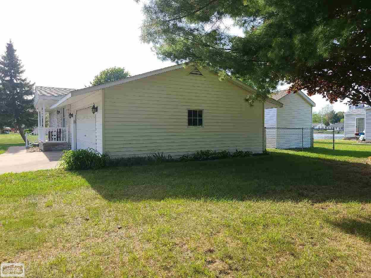 3260 Simpson Road Fort Gratiot, MI 48059 - Photo 6 of 23 50042329-5.JPG