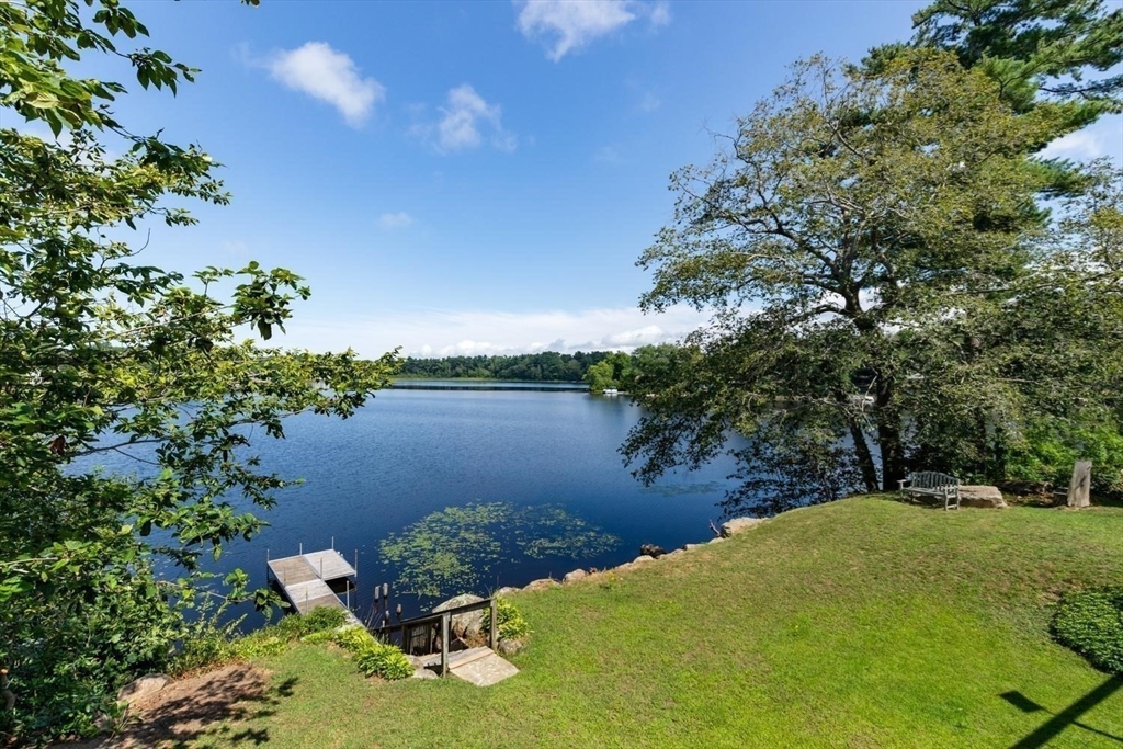 214 Echo Cove Road Hamilton, MA 01982 - Photo 7 of 34 Gallery Image 7