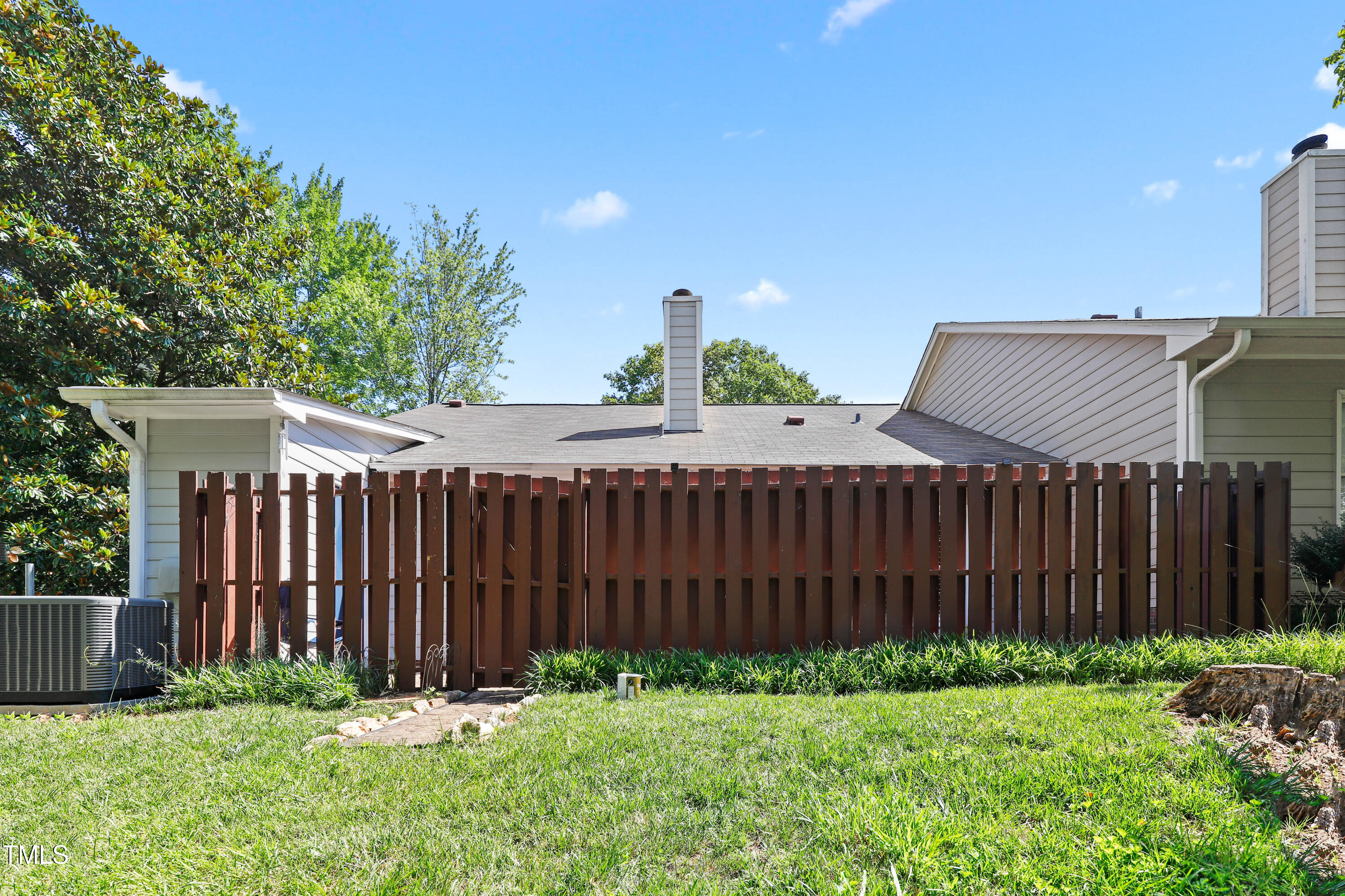 2617 Cottage Circle Raleigh, NC 27613 - Photo 26 of 27 26