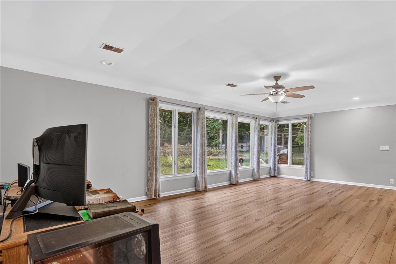 2475 Park Drive Jackson, MI 49203 - Photo 18 of 41