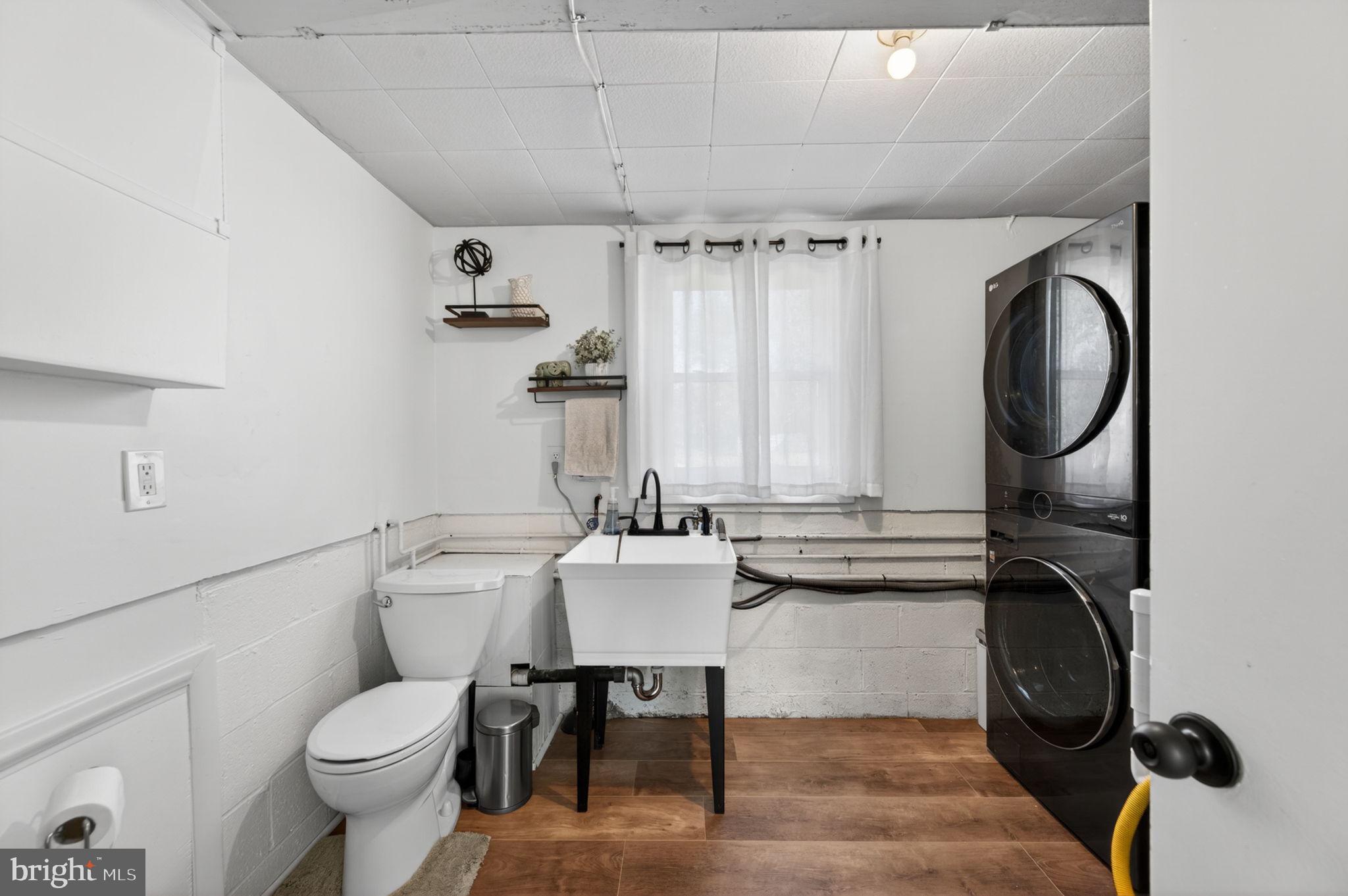 9 Haddington Road Lutherville-Timonium, MD 21093 - Photo 25 of 55 Laundry/Powder Room Updated 2022