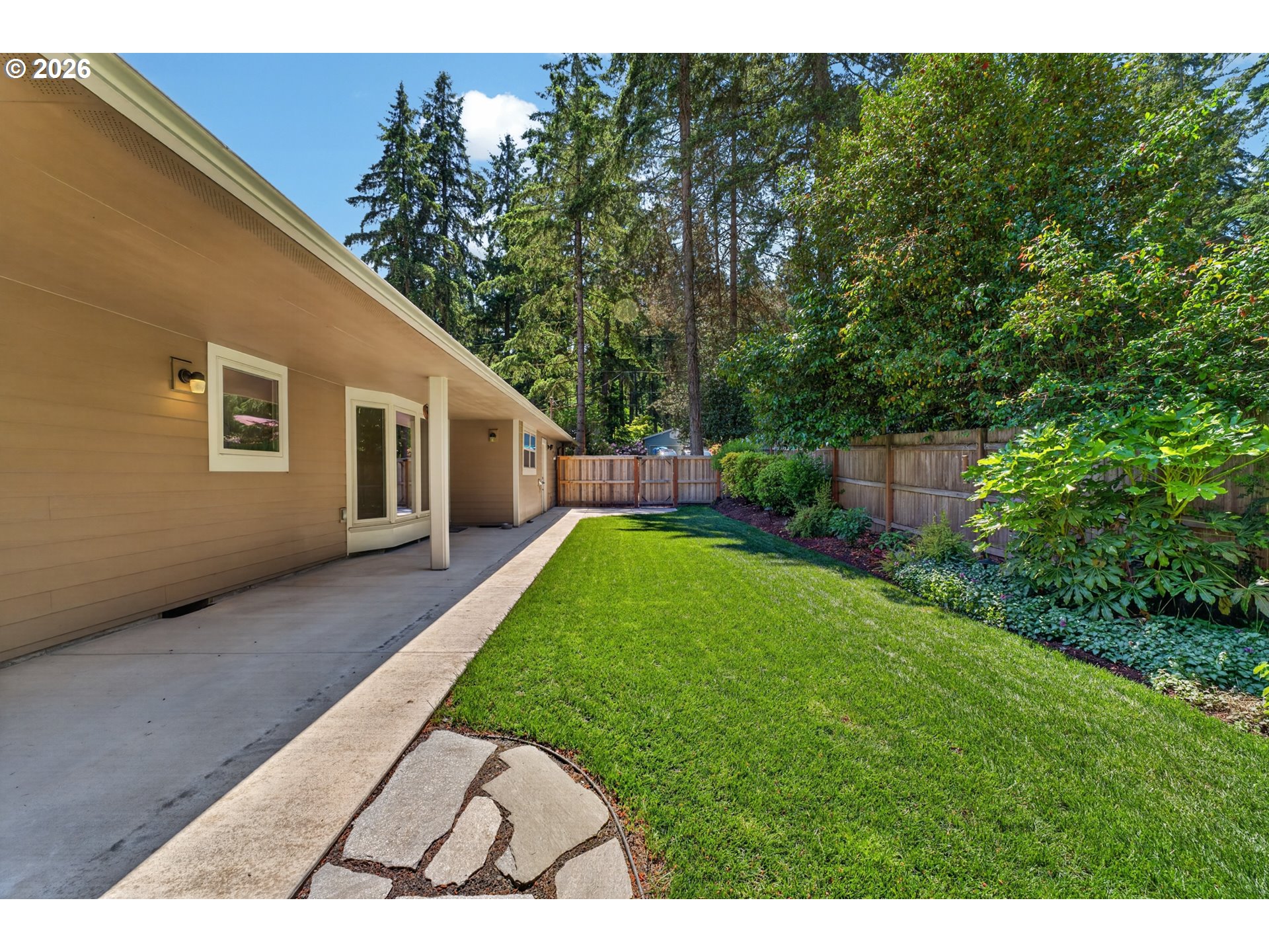 13795 Southwest Hargis Road Beaverton, OR 97008 - Photo 26 of 40
