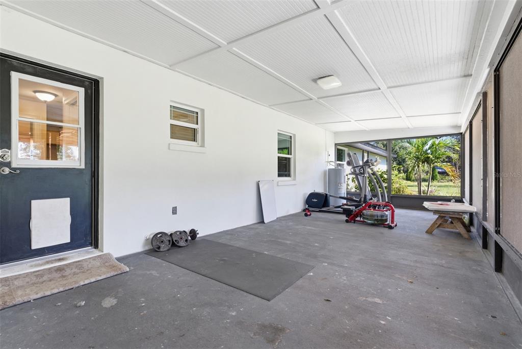 2506 Hawk Griffin Road Plant City, FL 33565 - Photo 18 of 54