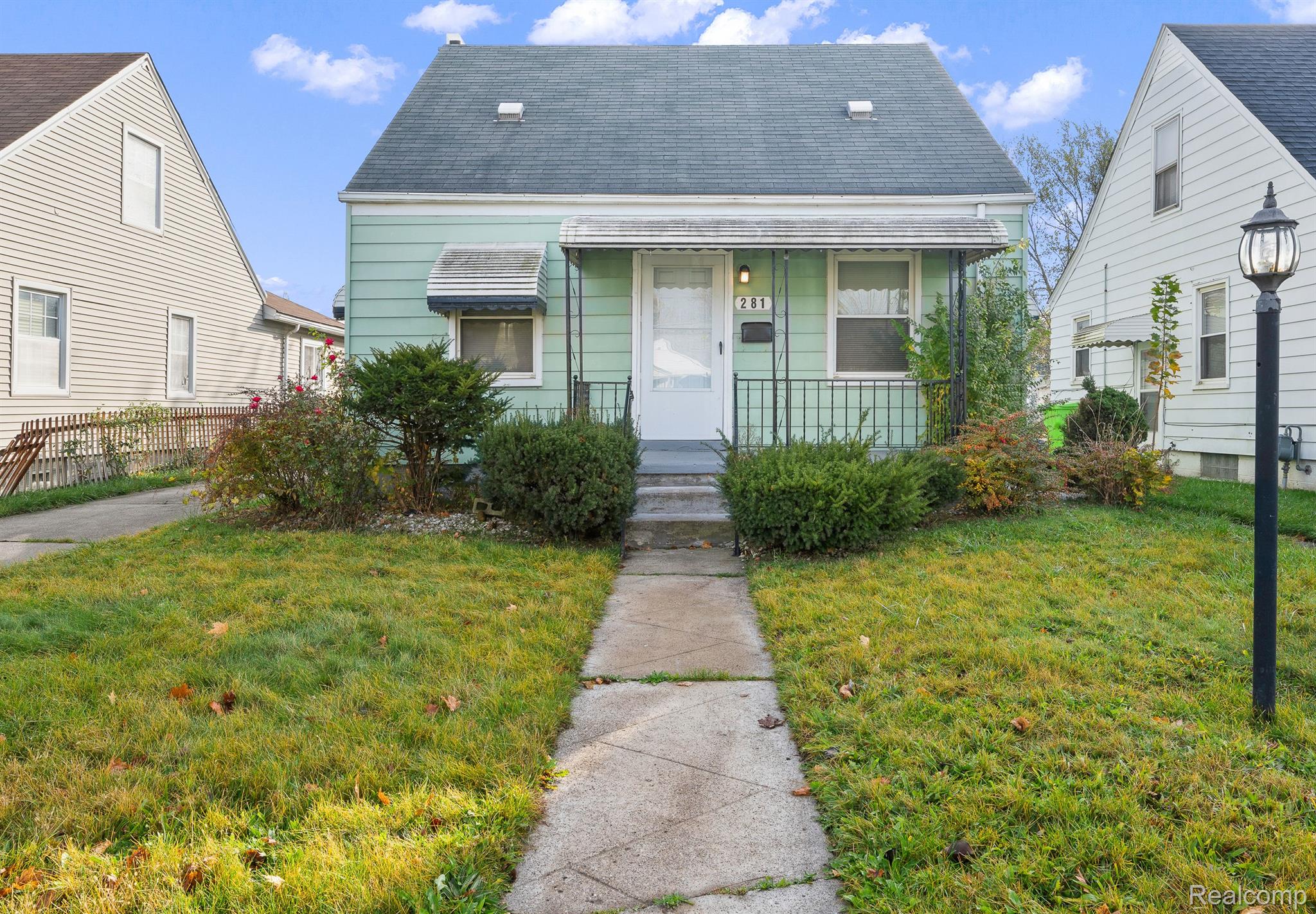 281 Campbell Street River Rouge, MI 48218 - Photo 2 of 27 Gallery Image 2