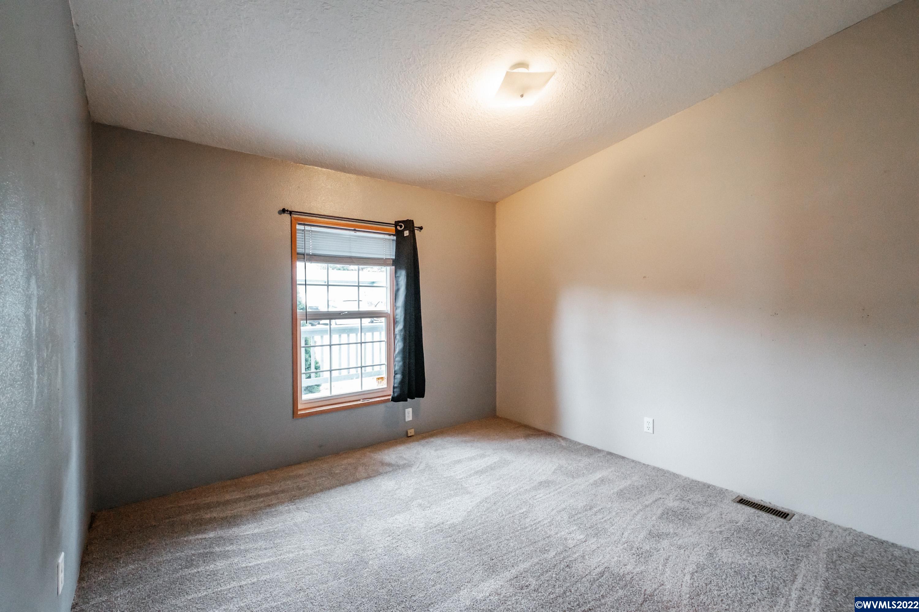 1012 Baxter Road Salem, OR 97306 - Photo 33 of 34