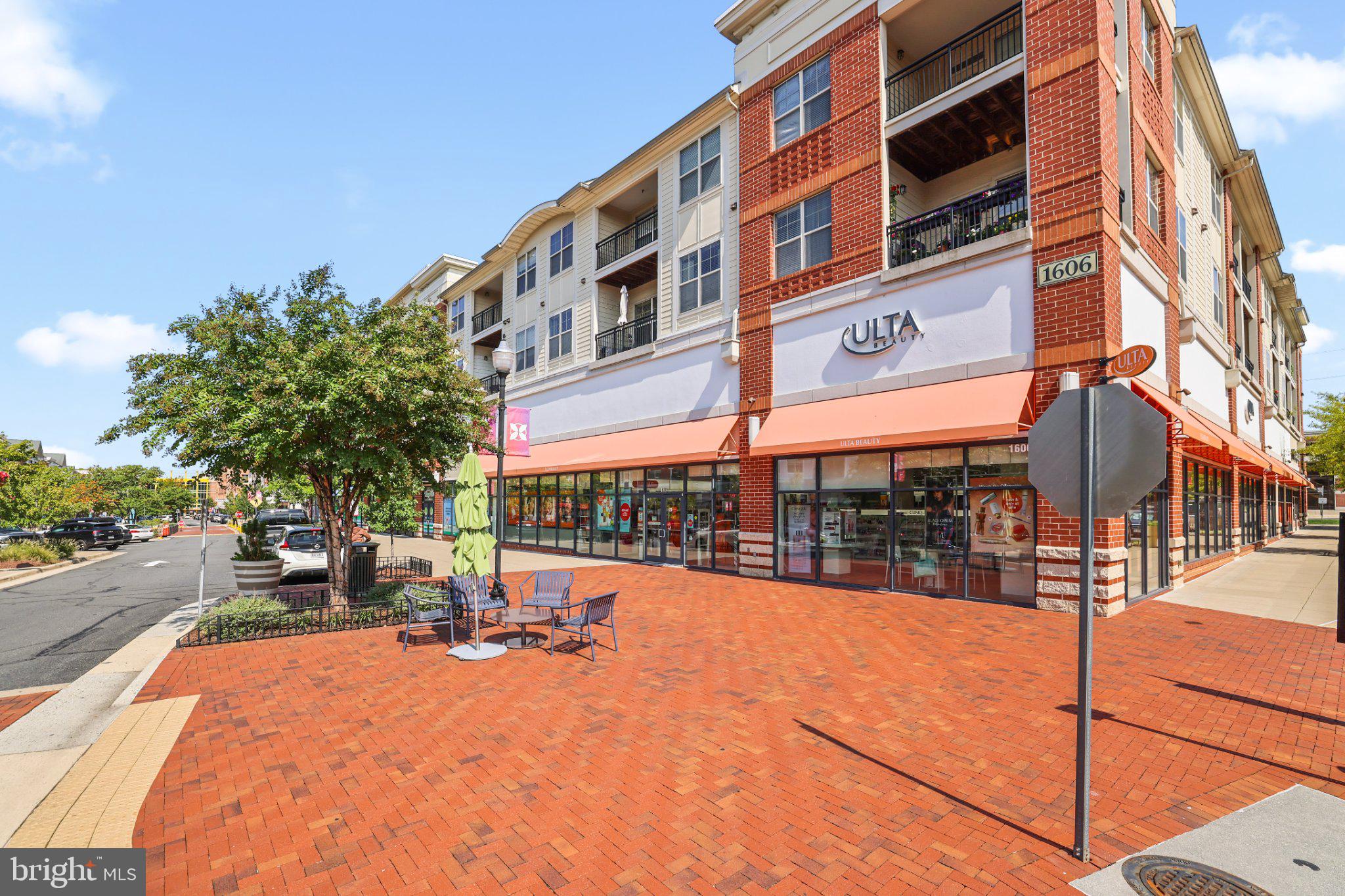 1406 Ribbon Limestone Terrace Southeast Leesburg, VA 20175 - Photo 31 of 39 Village at Leesburg Shops