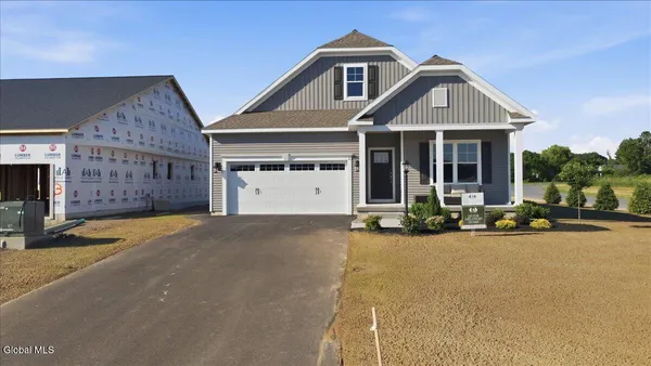 $679,995 | 1 Clover Leaf Drive, Halfmoon, NY 12065