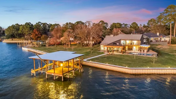 $1,295,000 | 213 Shady Drive, Onalaska, TX 77360