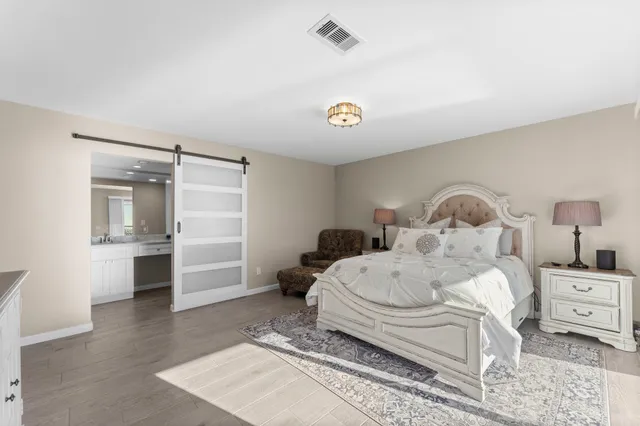 $1,325,000 | 213 Shady Drive, Onalaska, TX 77360