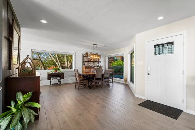 $1,325,000 | 213 Shady Drive, Onalaska, TX 77360