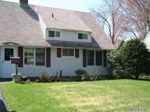 259 Blacksmith Road Levittown, NY 11756 - Photo 1 of 1 Gallery Image 1