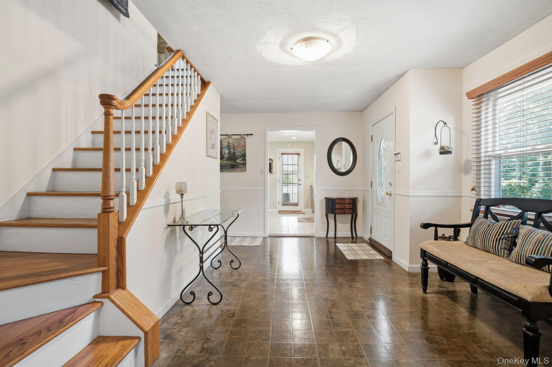 830 Terry Road Hauppauge, NY 11788 - Photo 9 of 27