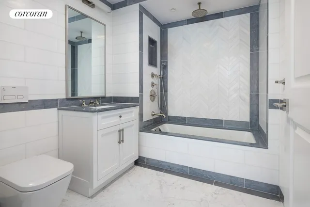 $6,195,000 | 344 West 72nd Street, Unit 6A | Upper West Side