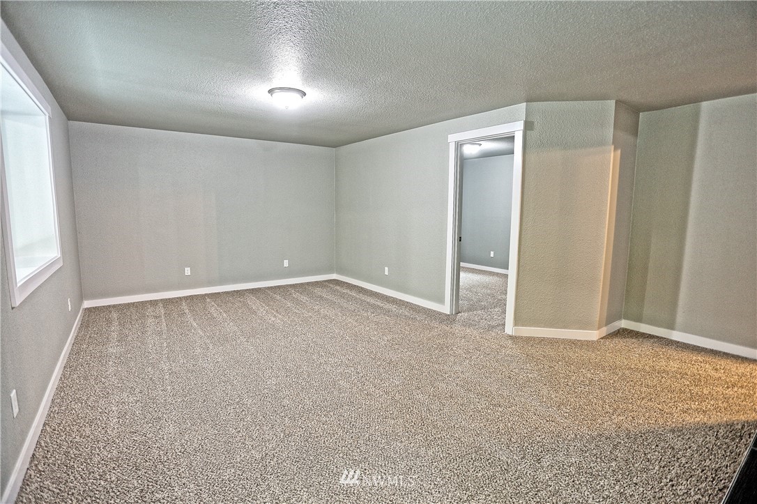 25315 Fiske Road East Orting, WA 98360 - Photo 14 of 25
