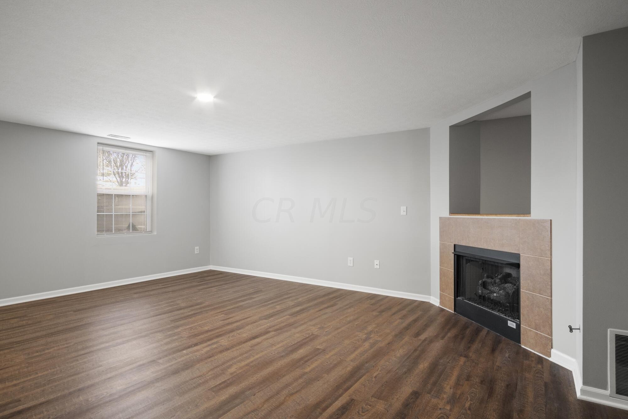587 Lazelle Road Westerville, OH 43081 - Photo 21 of 25 038-587 Lazelle Rd