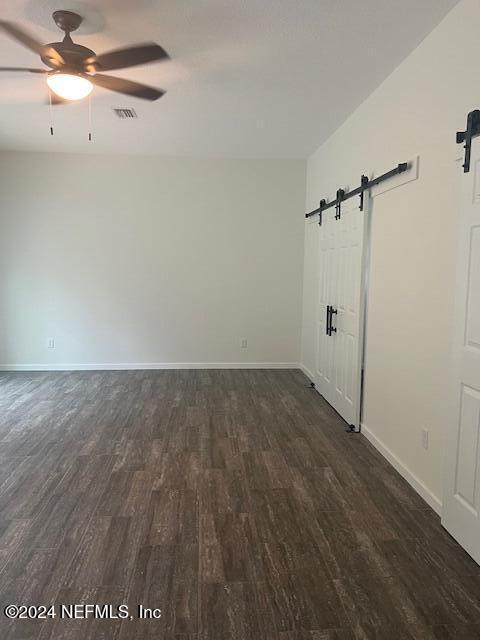 10322 State Rte 100 Starke, FL 32091 - Photo 4 of 15 wooden floor in an empty room