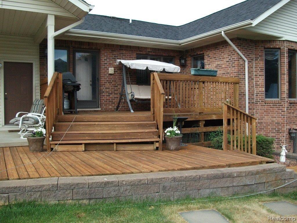 591 West Snell Road Rochester, MI 48306 - Photo 21 of 21 Rear Deck