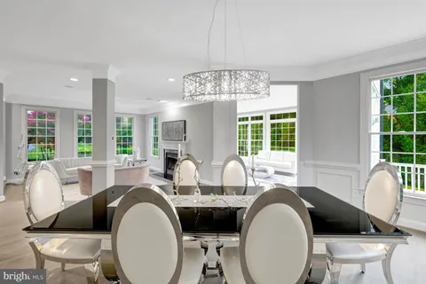 $2,700,000 | 401 Walker Road, Great Falls, VA 22066