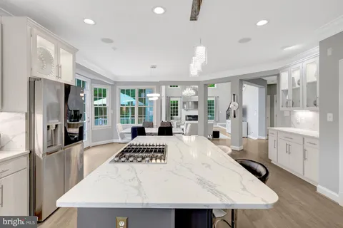 $2,700,000 | 401 Walker Road, Great Falls, VA 22066