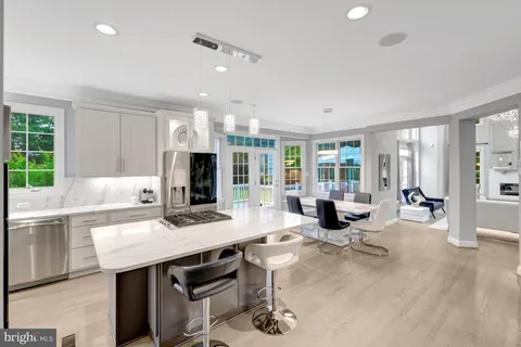 $2,700,000 | 401 Walker Road, Great Falls, VA 22066