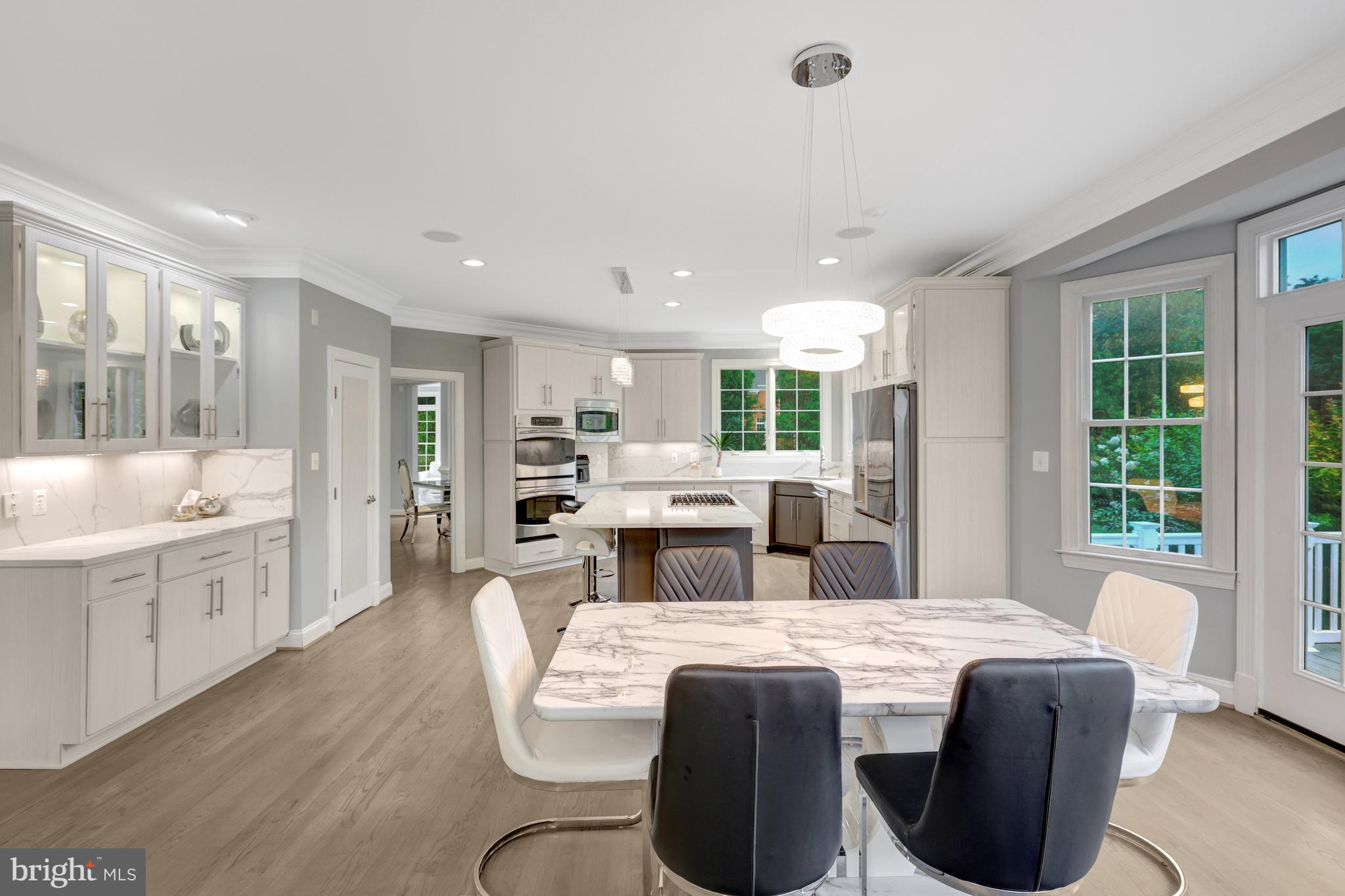 401 Walker Road Great Falls, VA 22066 - Photo 22 of 81