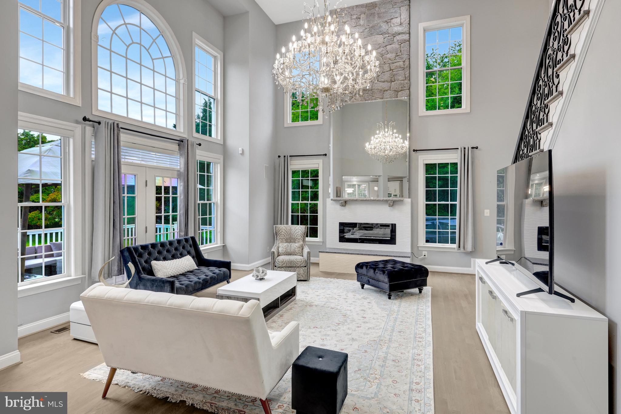 401 Walker Road Great Falls, VA 22066 - Photo 24 of 81