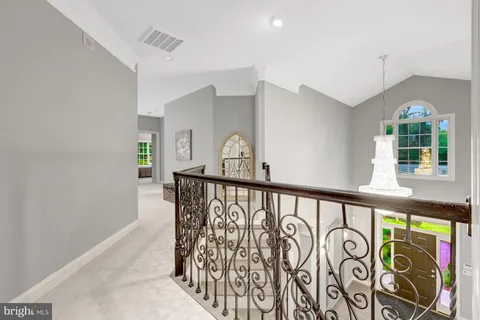 $2,700,000 | 401 Walker Road, Great Falls, VA 22066