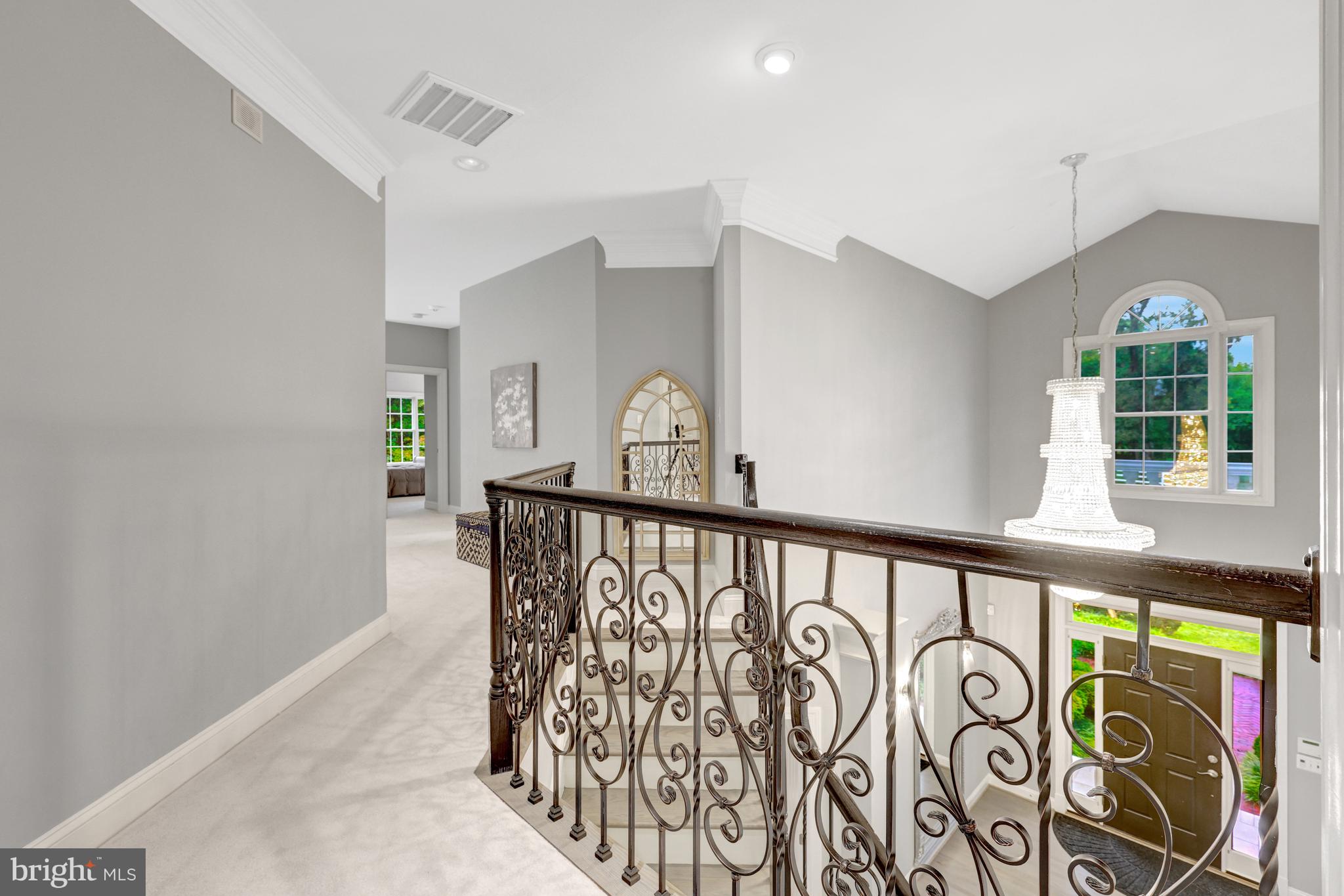 401 Walker Road Great Falls, VA 22066 - Photo 31 of 81