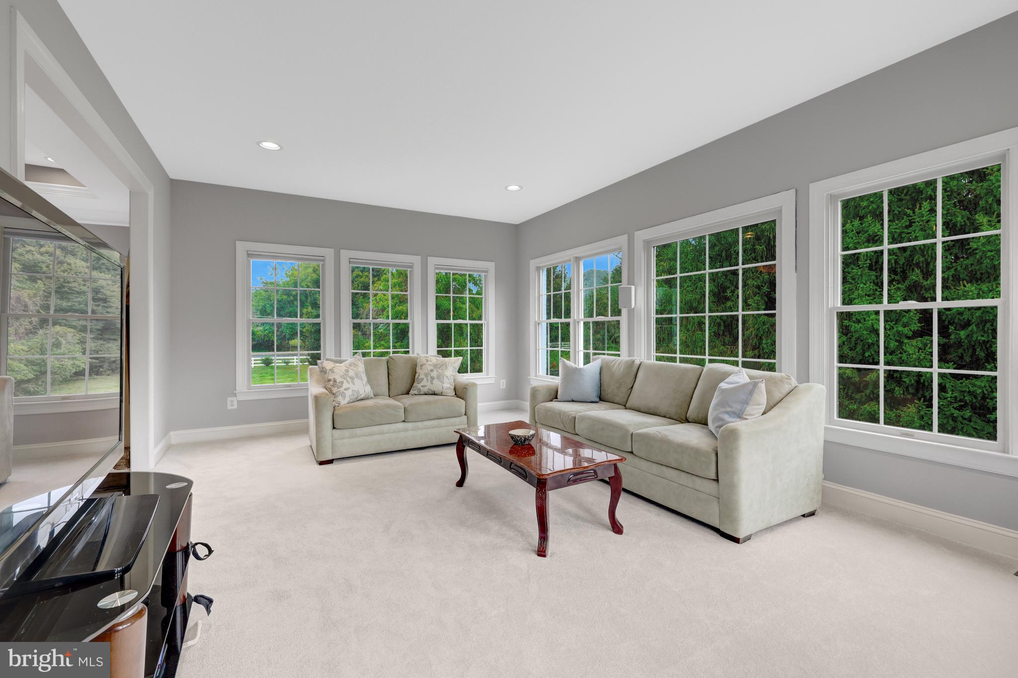 401 Walker Road Great Falls, VA 22066 - Photo 34 of 81